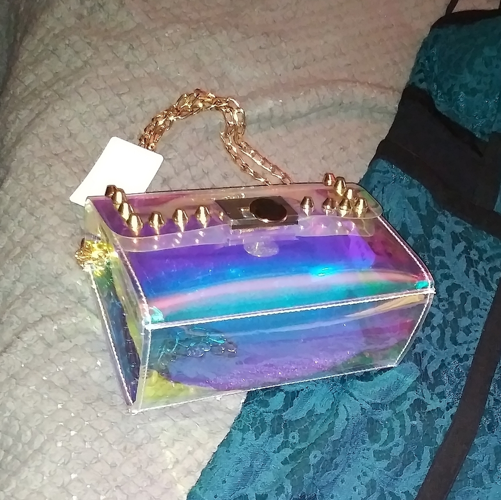 Holographic purse